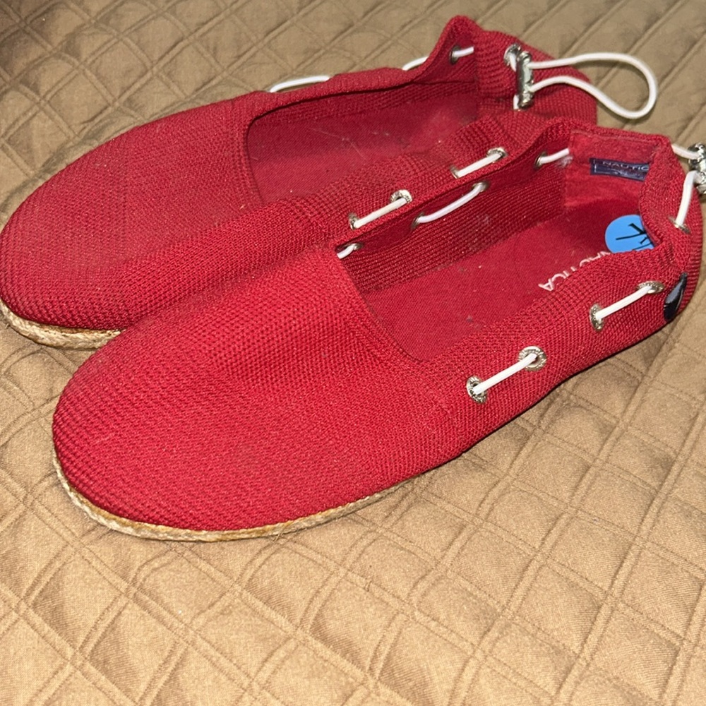 Shoes - Picture 2 of 2